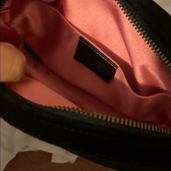 Gucci Black Velvet Belt Bag/Fanny Pack! - Picture 5 of 8